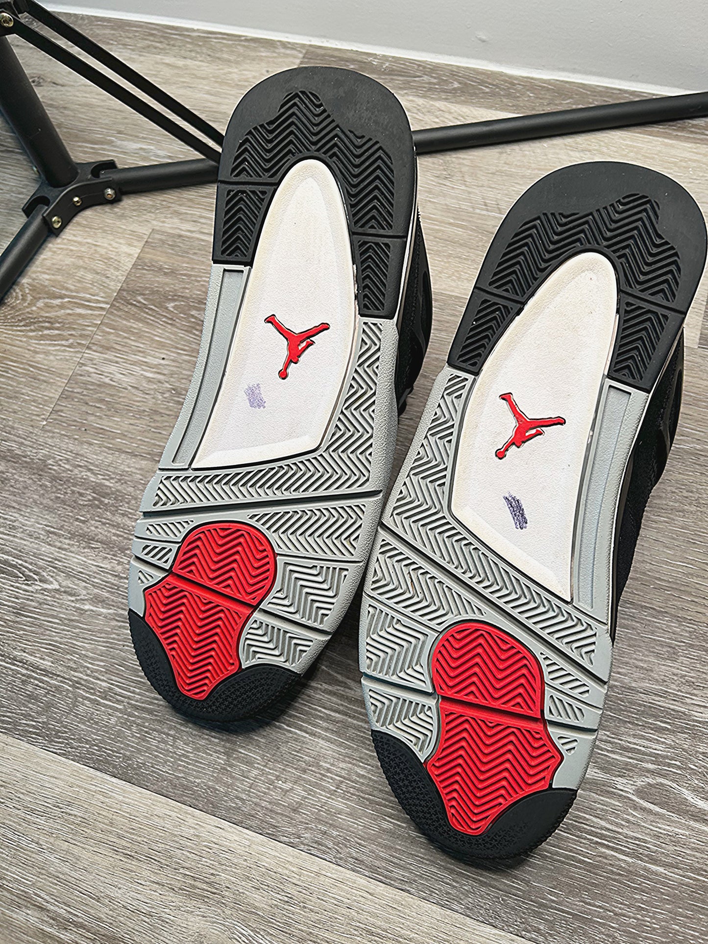 Jordan 4 (2023)